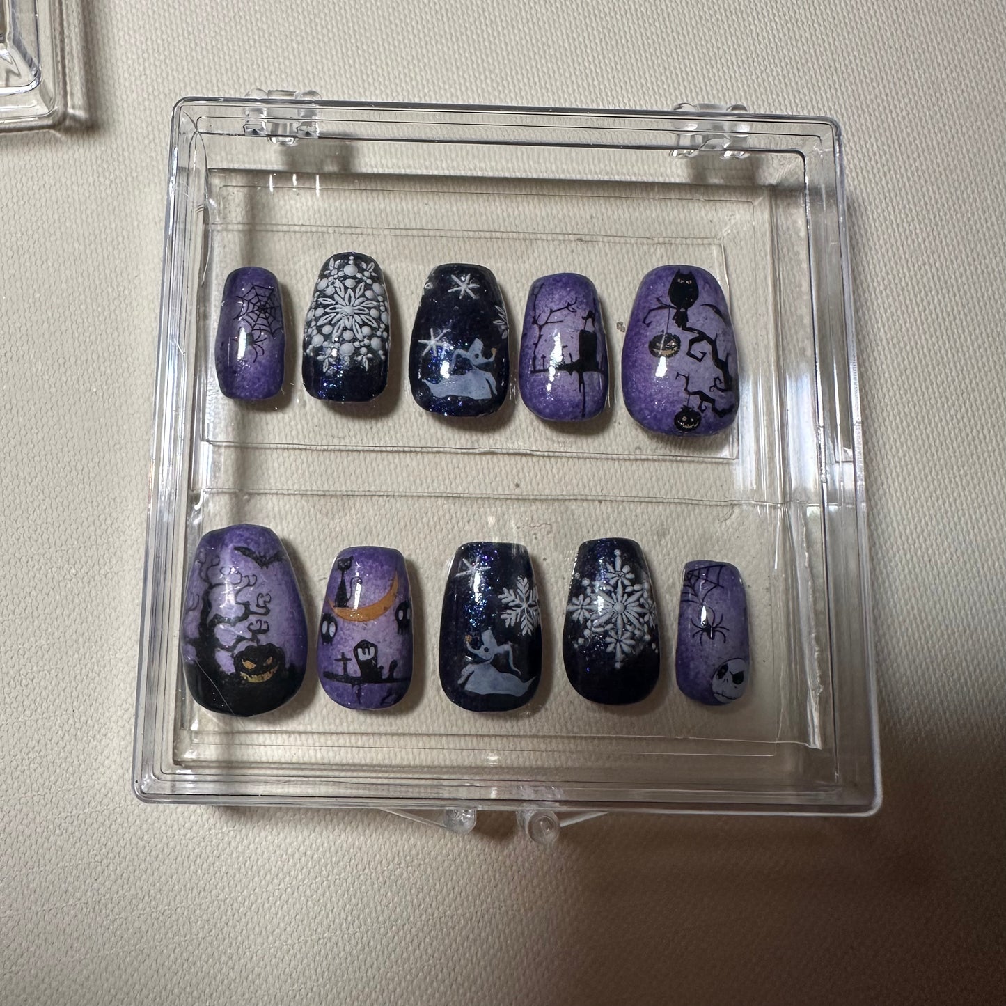 Halloween/ Nightmare before Christmas nails