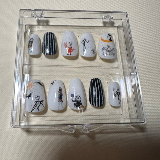 Halloween/ Nightmare before Christmas nails